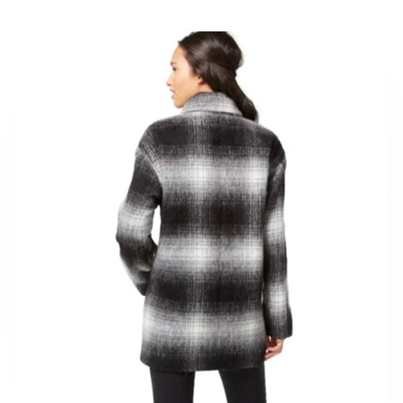 Wildflower Women’s Plaid Double-Breasted Peacoat Black
Combo Size M NWT - Picture 2 of 11